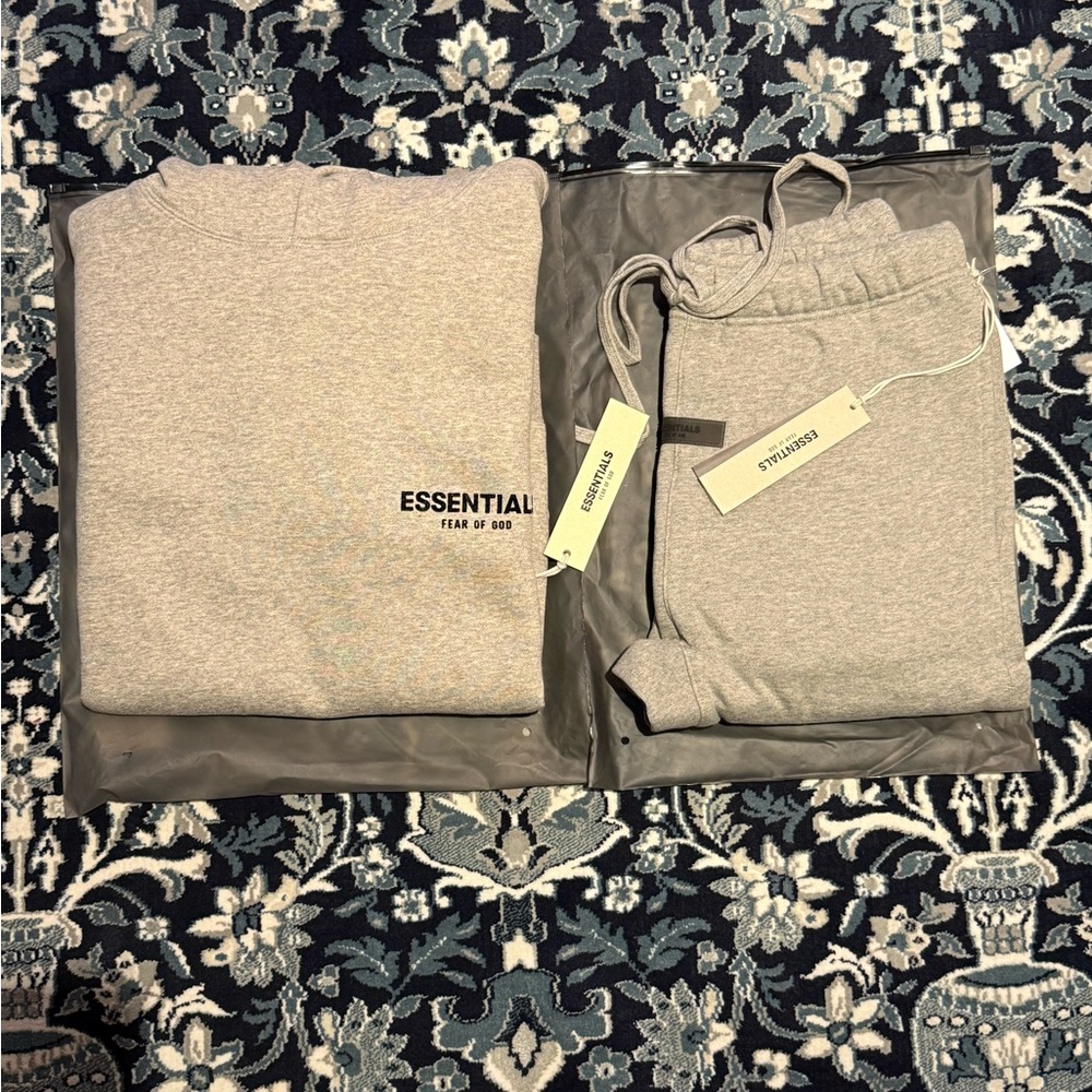 🔥🔥🔥 Essential Fear of God Dark Oatmeal Combo Set (XS) - Picture 5 of 11